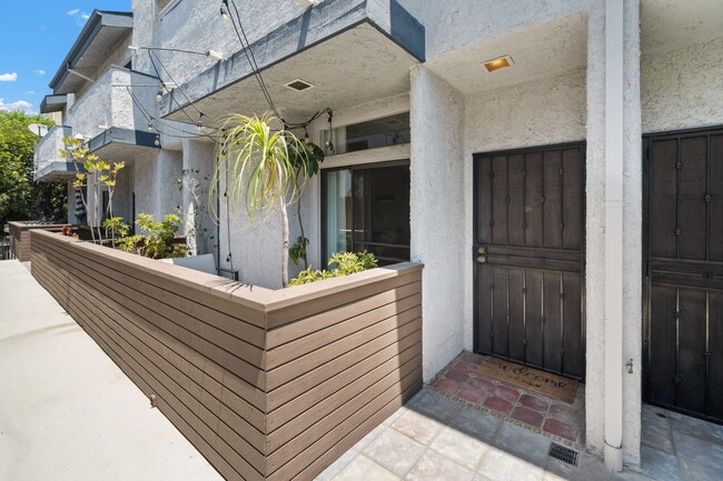 Building Photo - 12726 Mitchell Ave