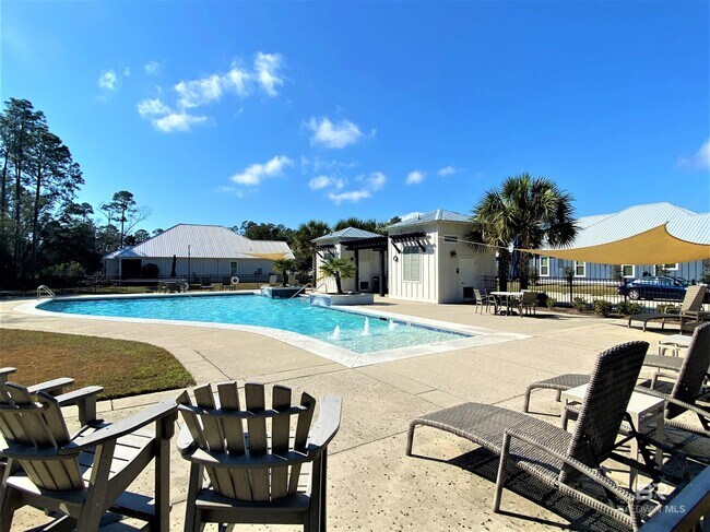 Building Photo - 2704 Bienville Ave