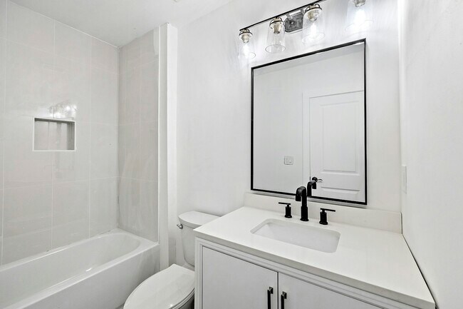 Building Photo - 1620 Chevron Way