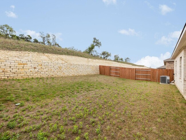 Building Photo - 2704 Indian Clover Trl