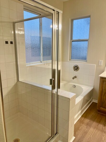Building Photo - 7208 Bombay Reef Ct