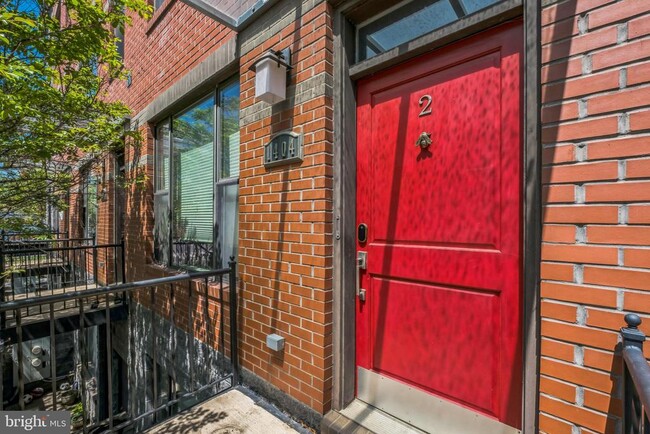 Building Photo - 1404 K St SE