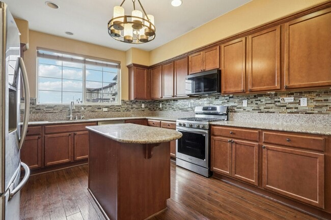 Building Photo - 5807 Via Lugano