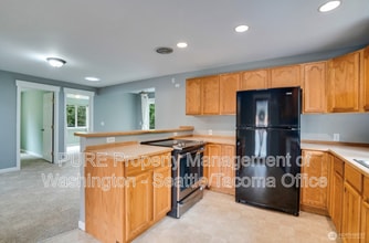 Building Photo - 1909 Guy Wetzel St