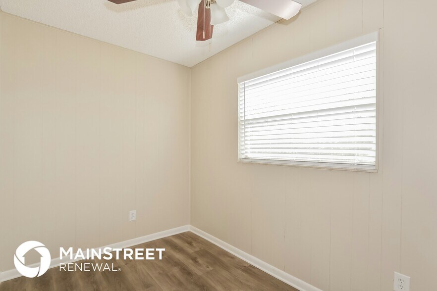 Building Photo - 1021 Giovanni St