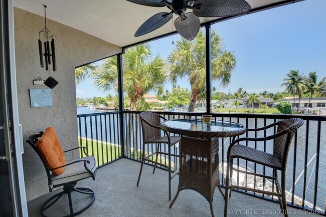 Building Photo - 19 Royal Palm Way