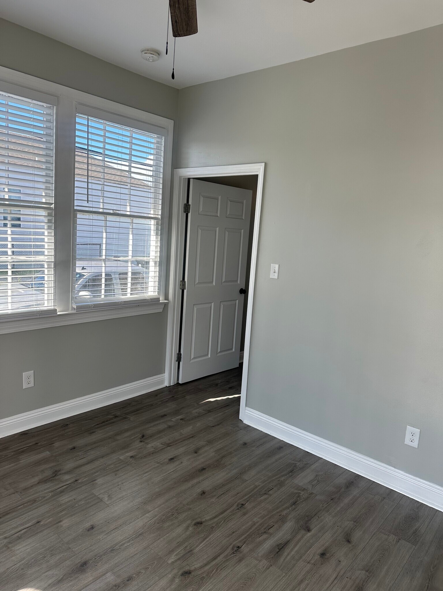 Building Photo - 8537 Forshey St