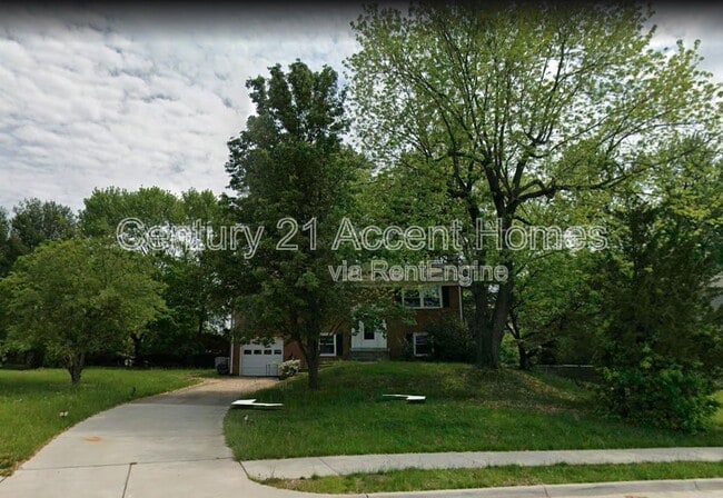 Building Photo - 3903 Hillview Ct