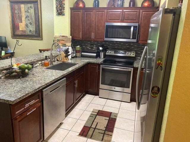 Building Photo - 6606 Catalina Ln