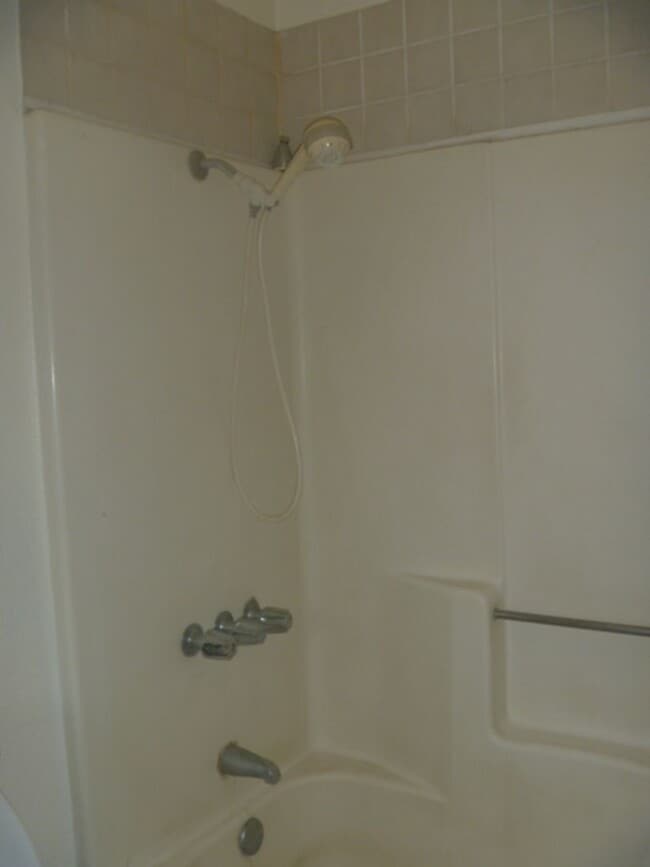 Building Photo - 3/2 $2150.00