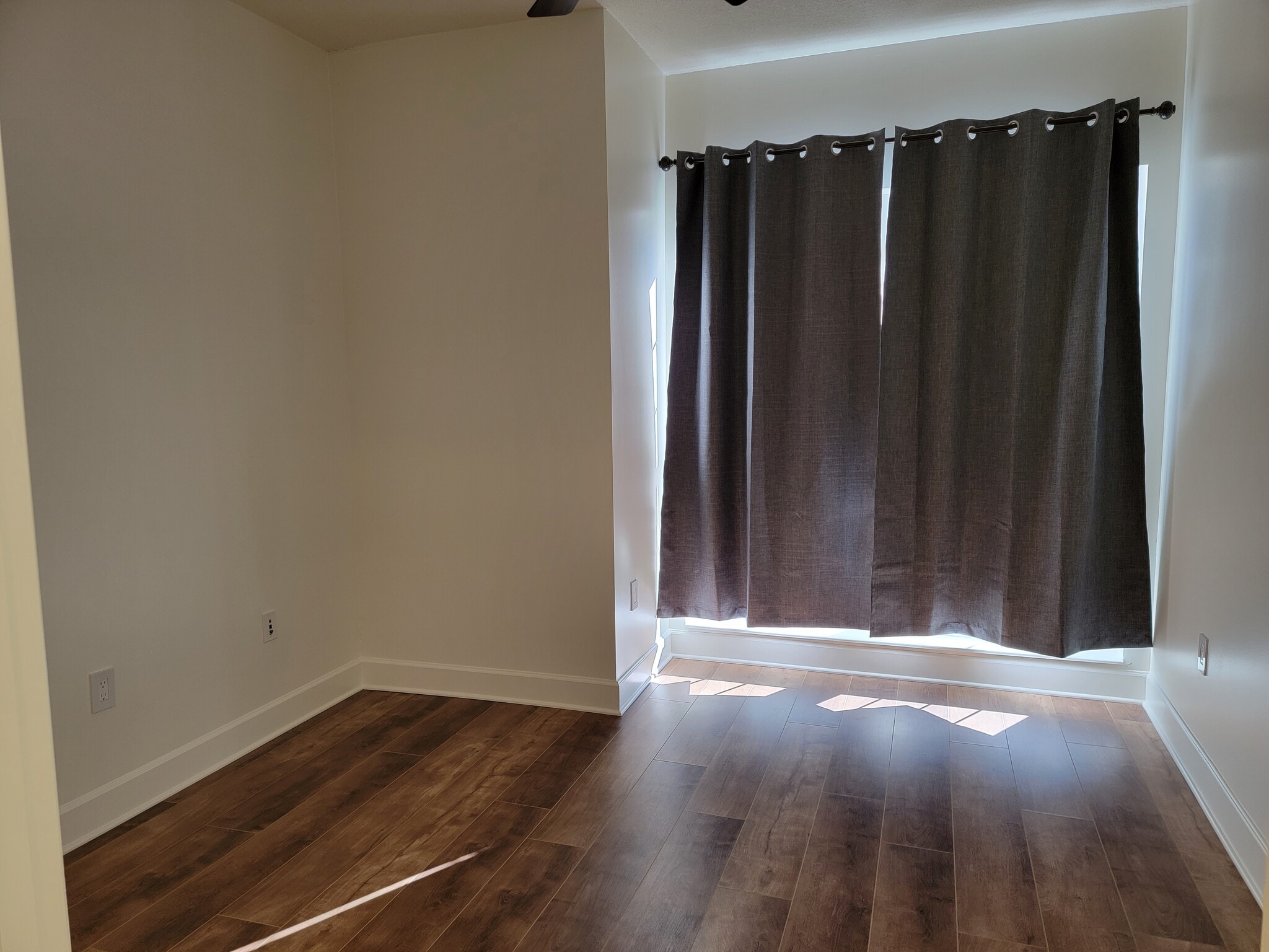 Building Photo - 195 14th St NE