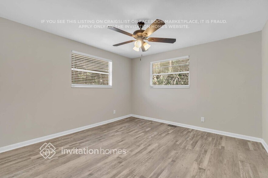 Building Photo - 6613 Shady Oak Dr