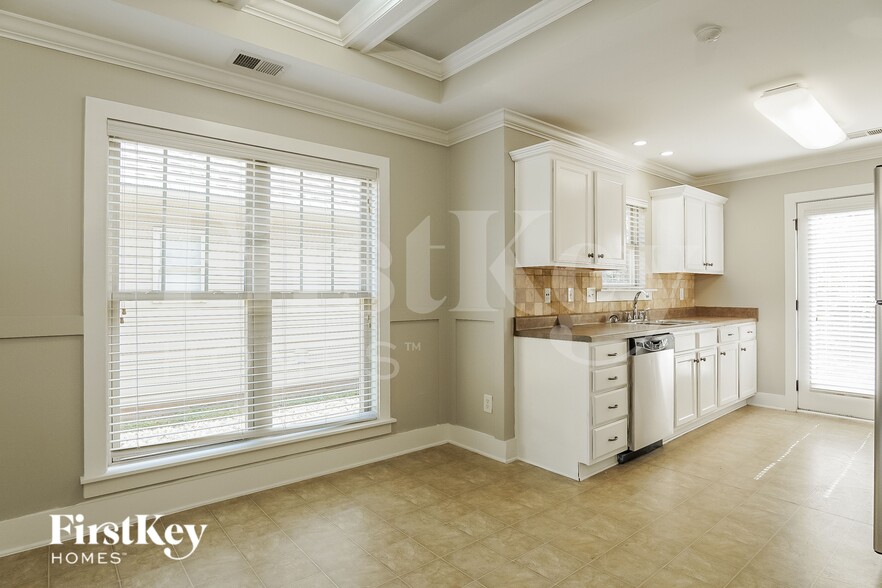 Building Photo - 152 Moss Stone Ln