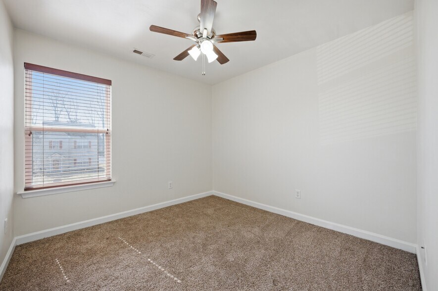 Building Photo - 5205 Pughsville Rd