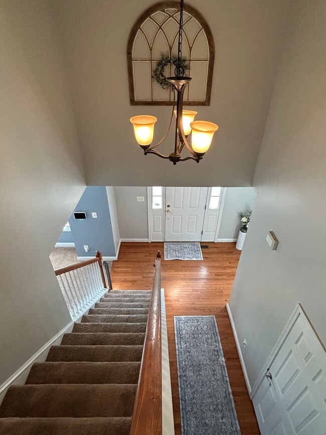 Building Photo - 84 Laks Ct