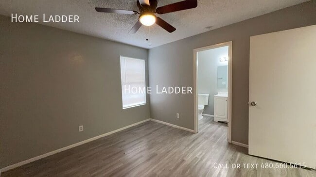 Building Photo - 3139 E Cicero St