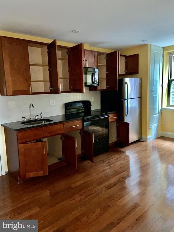 Building Photo - 4706 Chestnut St