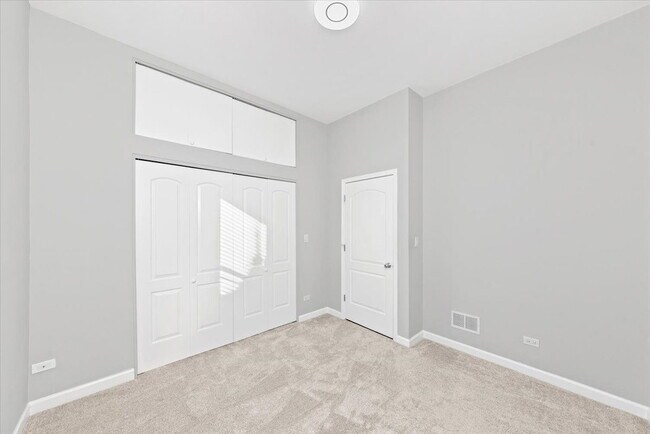 Building Photo - 2020 W Pierce Ave