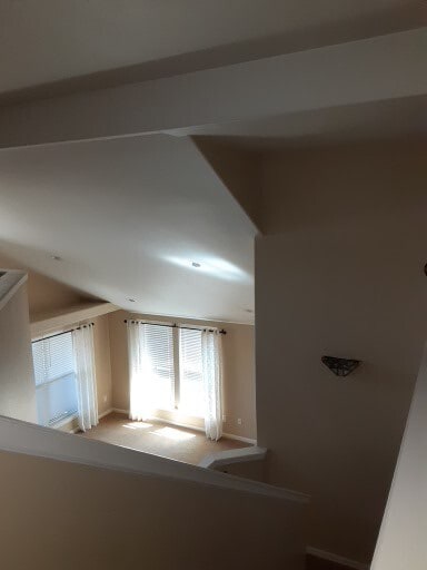 Building Photo - 657 Spring Valley Dr