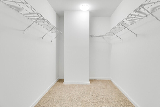 Building Photo - 6208 SE Portofino Cir