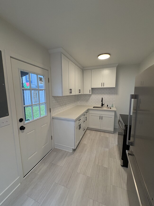 Building Photo - 840 NW 54th St