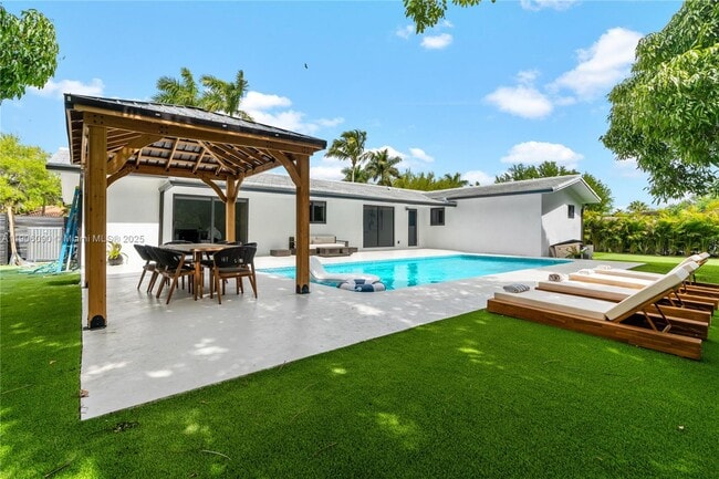 Building Photo - 9600 SW 147th St