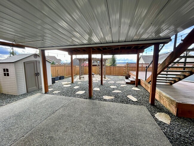 Building Photo - Gorgeous 4 bed 2.5 bath Marysville home