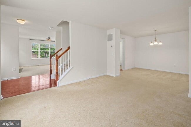 Building Photo - 4165 Bunker Hill Dr S