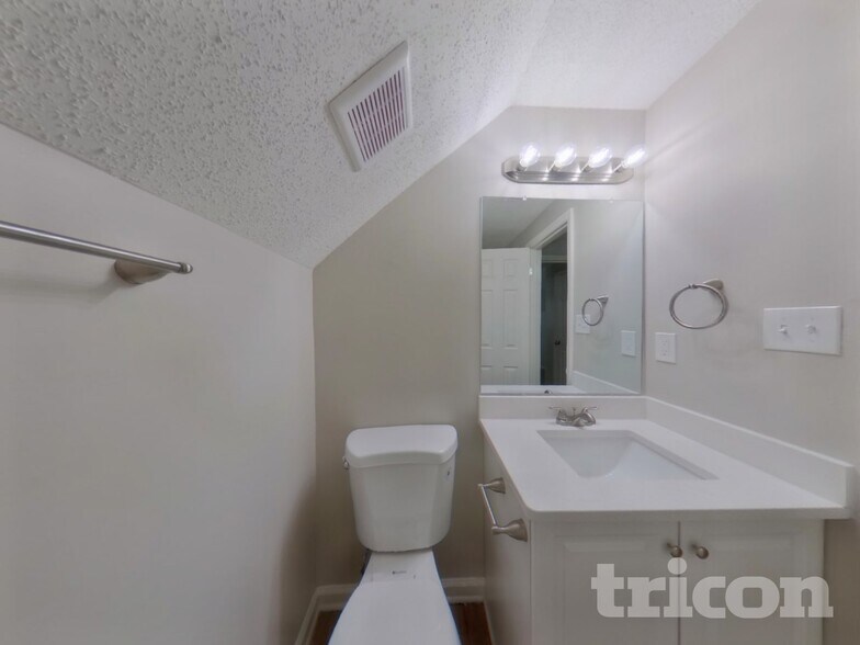 Building Photo - 9033 Trailhead Ct