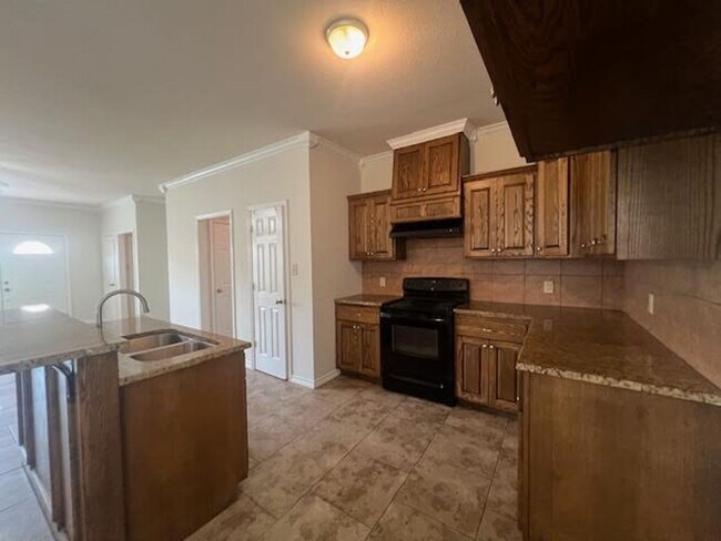 Building Photo - 195 Ashland Dr