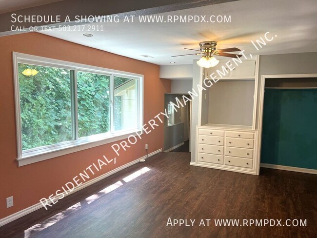 Building Photo - 4512 SW Fairvale Ct