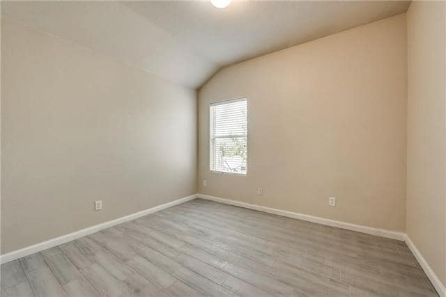 Building Photo - 952 Bentwood Trail