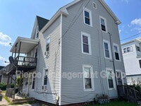 Building Photo - 308 Bartlett St