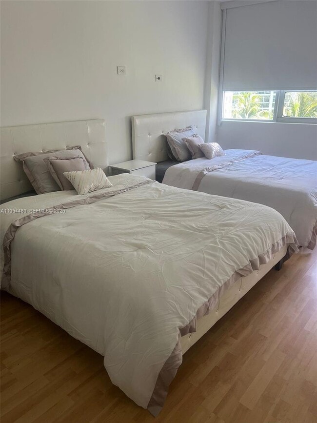 Building Photo - 1500 Bay Rd