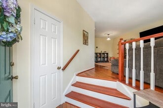 Building Photo - 46934 Trumpet Cir