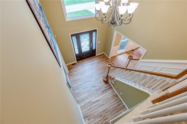 Building Photo - 461 Braidwood Walk NW