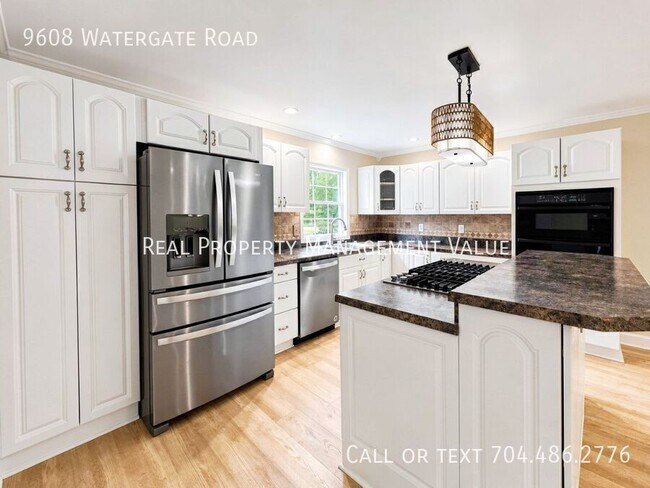 Building Photo - 9608 Watergate Rd