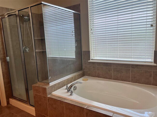 Building Photo - 4318 Bay Wind Ct