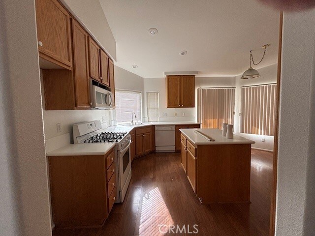 Building Photo - 1066 Birch Ln