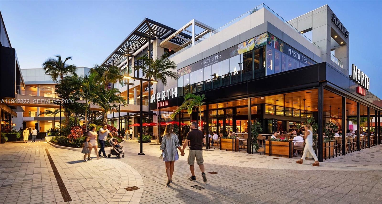 Building Photo - 3401 N Country Club Dr