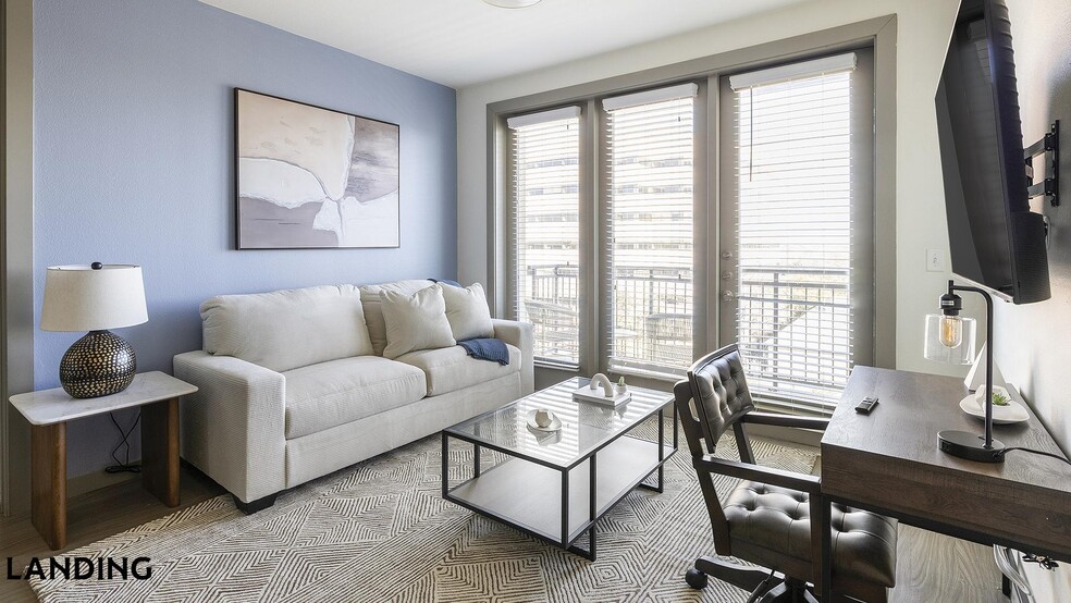 Building Photo - 101 S Center St