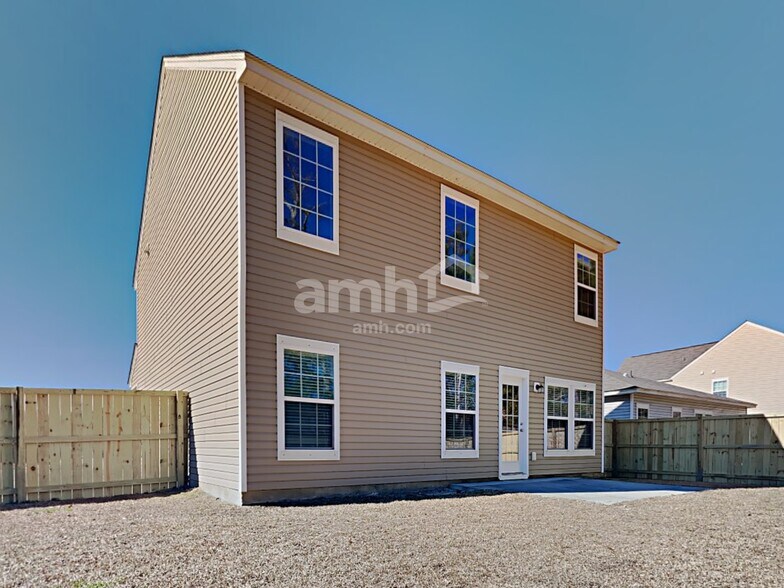 Building Photo - 9675 Spencer Woods Rd