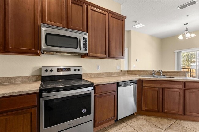 Building Photo - 2110 Little Gem Loop