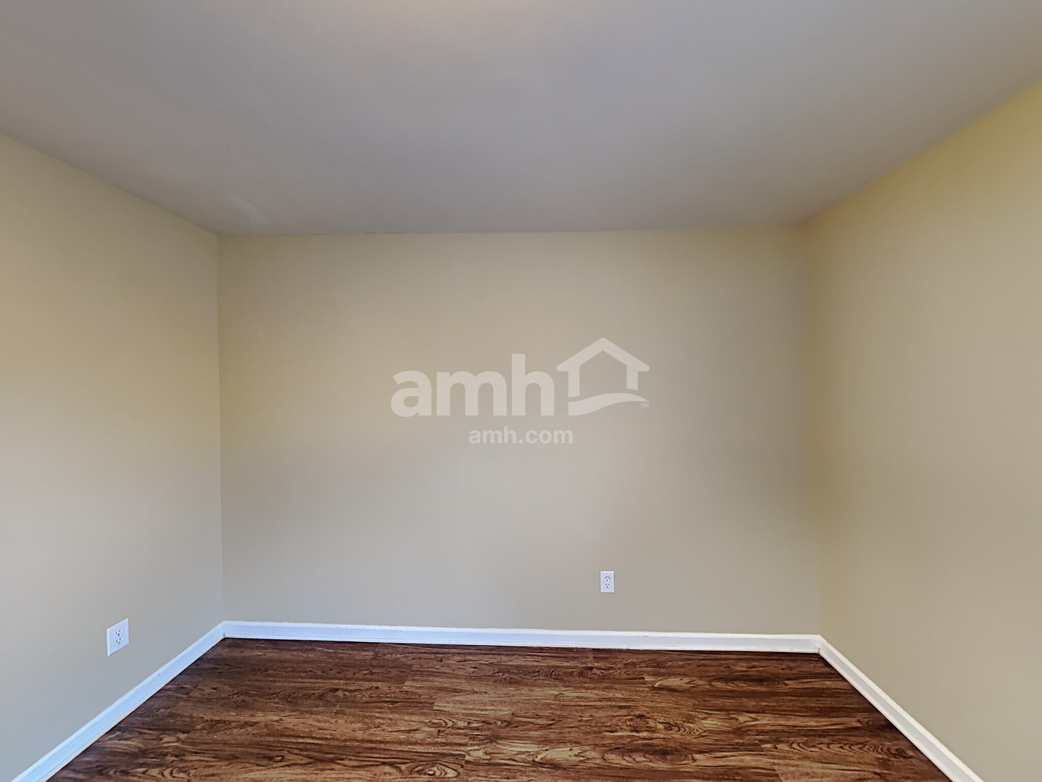 Building Photo - 5718 Chadwick Ln