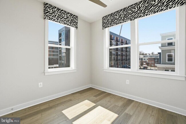 Building Photo - 3599 Aster St