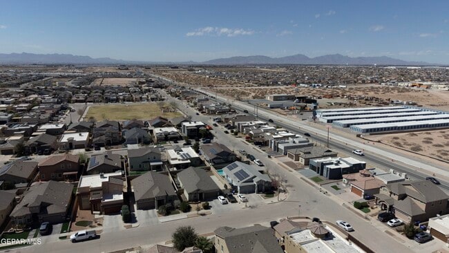 Building Photo - 1180 Spofford Pl