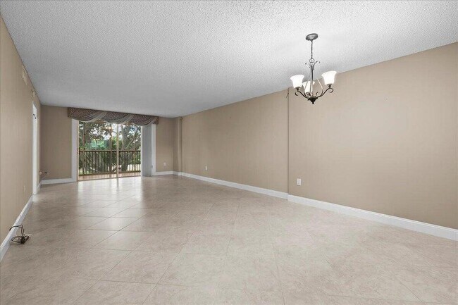 Building Photo - 4734 Lucerne Lakes Blvd E