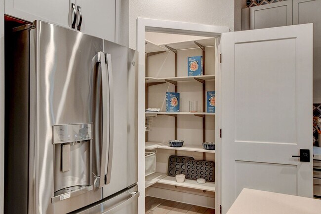 Building Photo - Luxury Fully Furnished Designer Home in Inspirada!