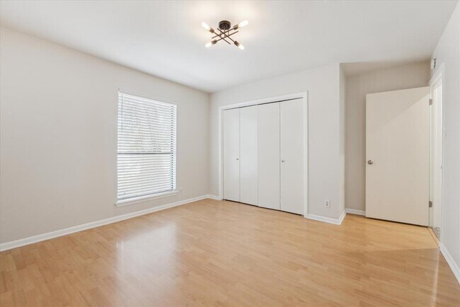 Building Photo - 3609 Peregrine Falcon Dr