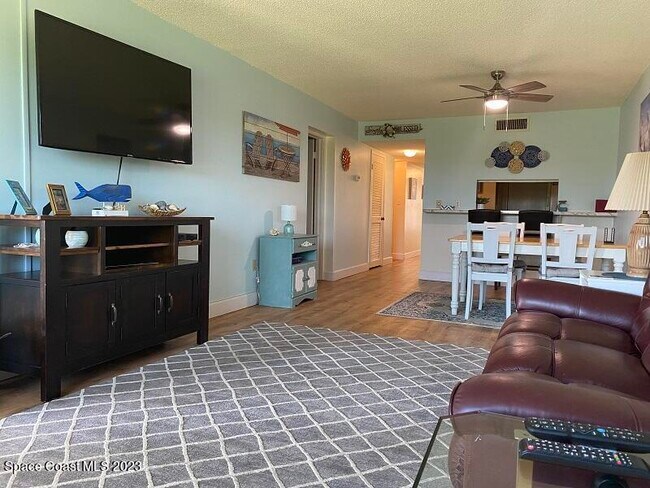 Building Photo - 555 Fillmore Ave